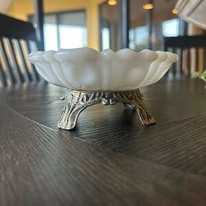 VTG Anchor Hocking Thumbprint Milk Glass Trinket Dish/Ashtray-Metal Pedestal